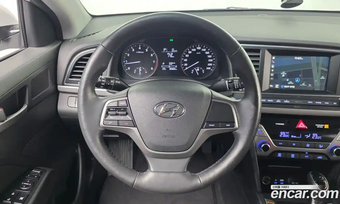 Hyundai Avante 2016 1.6 автомат (гидро), фото 19