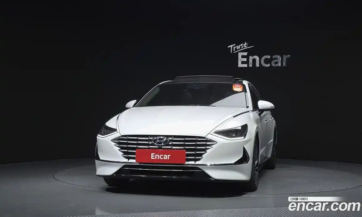Hyundai Sonata 2021 2.0 автомат (гидро), фото 3