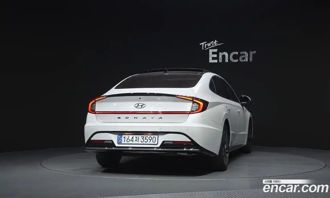 Hyundai Sonata 2021 2.0 автомат (гидро), фото 4