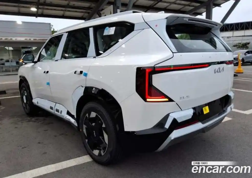 Kia EV5 2026 0.1 автомат (гидро), фото 10