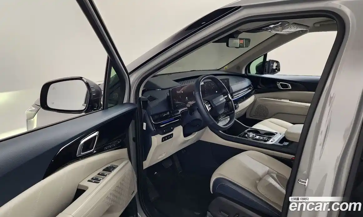 Kia Carnival 2025 1.6 автомат (гидро), фото 13