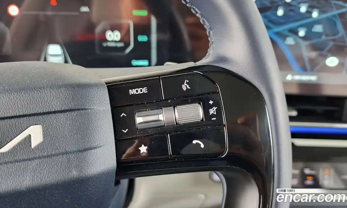 Kia Carnival 2025 1.6 автомат (гидро), фото 22