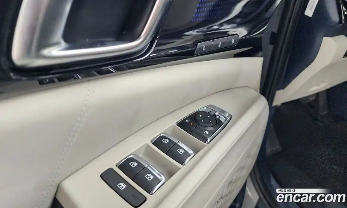 Kia Carnival 2025 1.6 автомат (гидро), фото 36