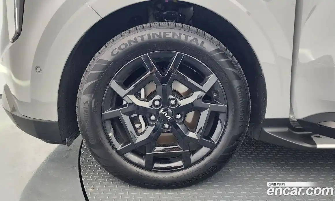 Kia Carnival 2025 1.6 автомат (гидро), фото 5