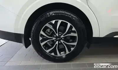 Kia Carnival 2023 2.2 автомат (гидро), миниатюра 5