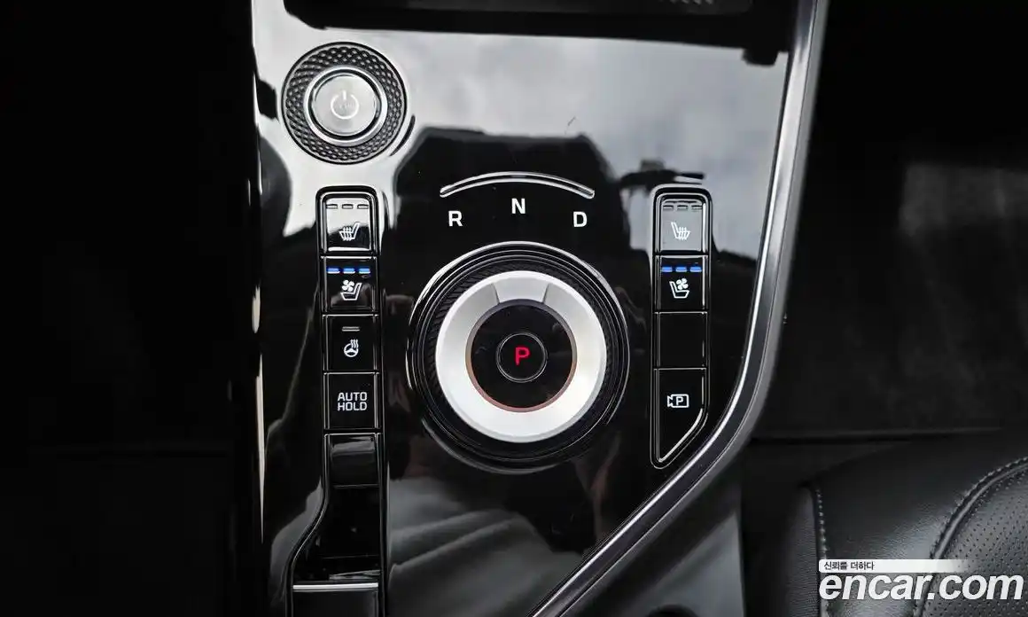 Kia Niro 2023 0.4 автомат (гидро), фото 14