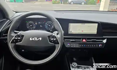 Kia Niro 2023 0.4 автомат (гидро), миниатюра 9