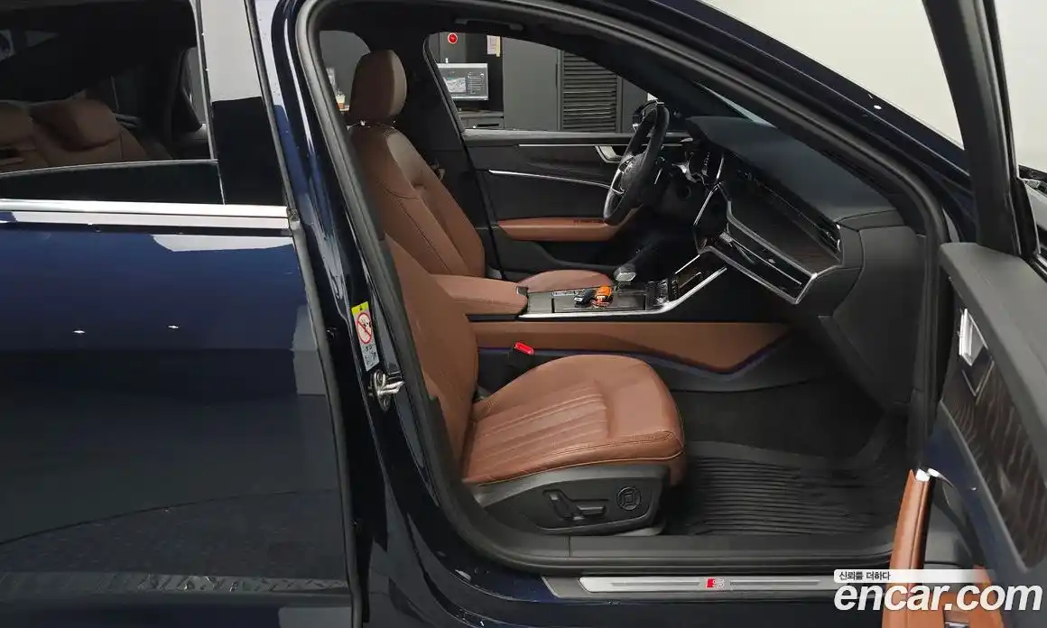 Audi A6 2021 2.0 автомат (гидро), фото 16