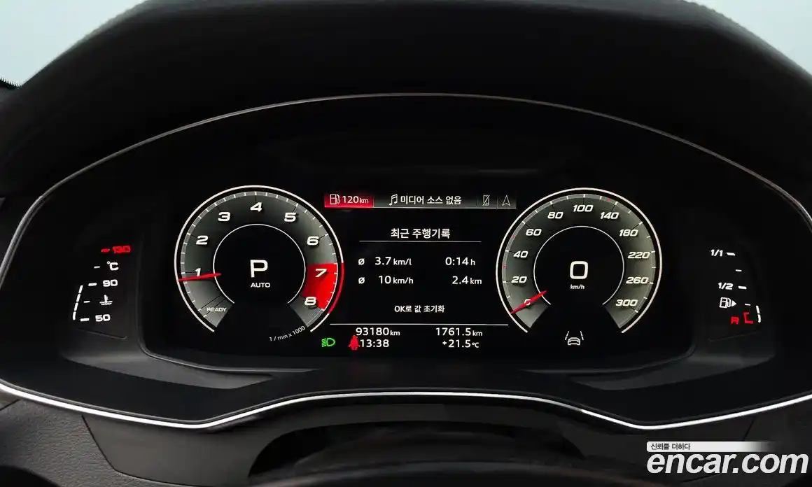 Audi A6 2021 2.0 автомат (гидро), фото 10