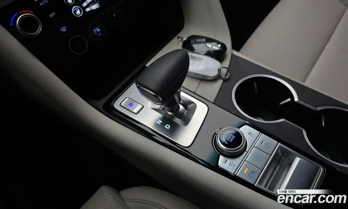 Genesis G70 2025 2.5 автомат (гидро), фото 12