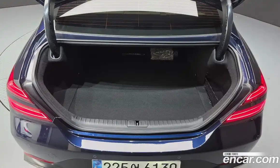 Genesis G70 2025 2.5 автомат (гидро), фото 33
