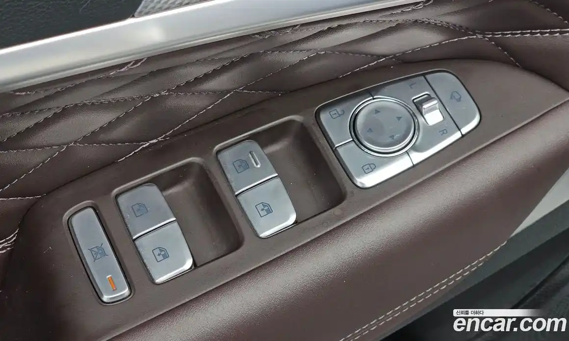 Genesis G70 2022 2.0 автомат (гидро), фото 15
