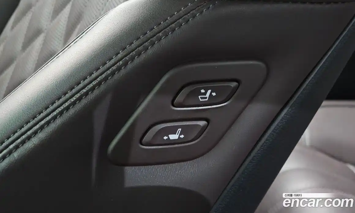 Genesis G70 2022 2.0 автомат (гидро), фото 19