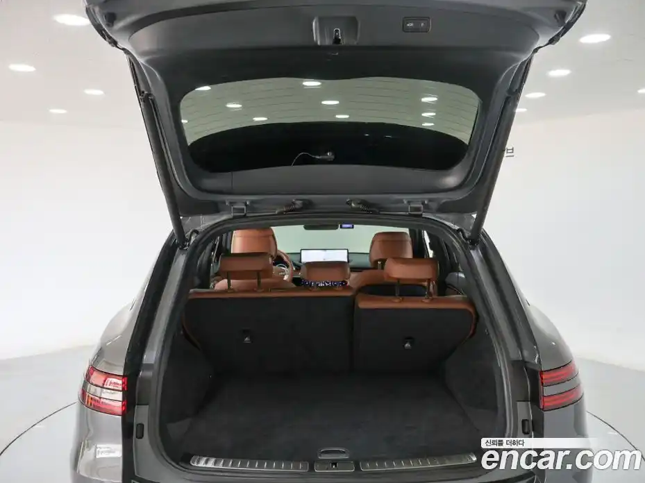 Genesis GV70 2022 2.5 автомат (гидро), фото 18