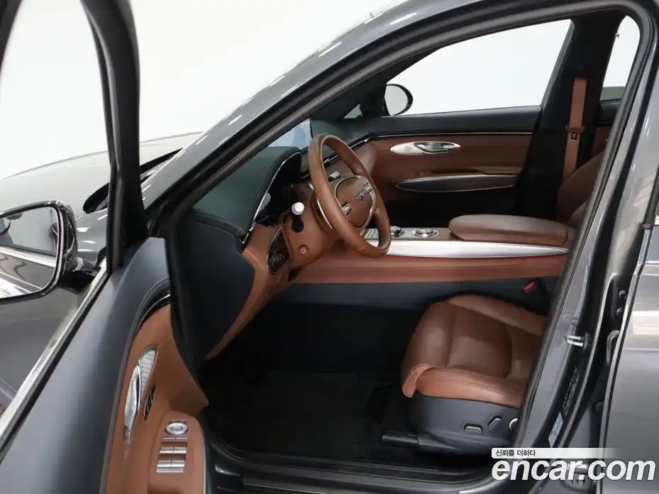 Genesis GV70 2022 2.5 автомат (гидро), фото 9