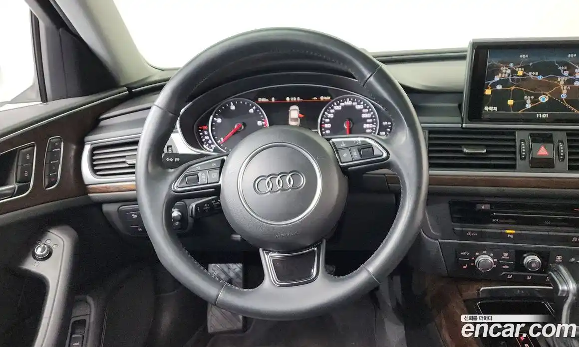 Audi A6 2015 2.0 автомат (гидро), фото 13