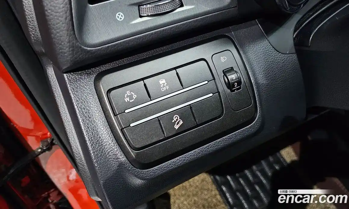 SsangYong TIBOLI 2018 1.6 автомат (гидро), фото 17