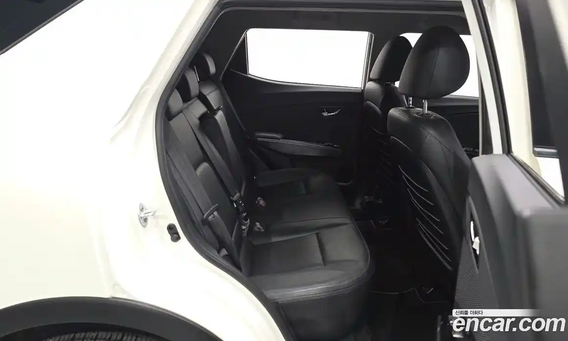 SsangYong TIBOLI 2022 1.5 автомат (гидро), фото 12
