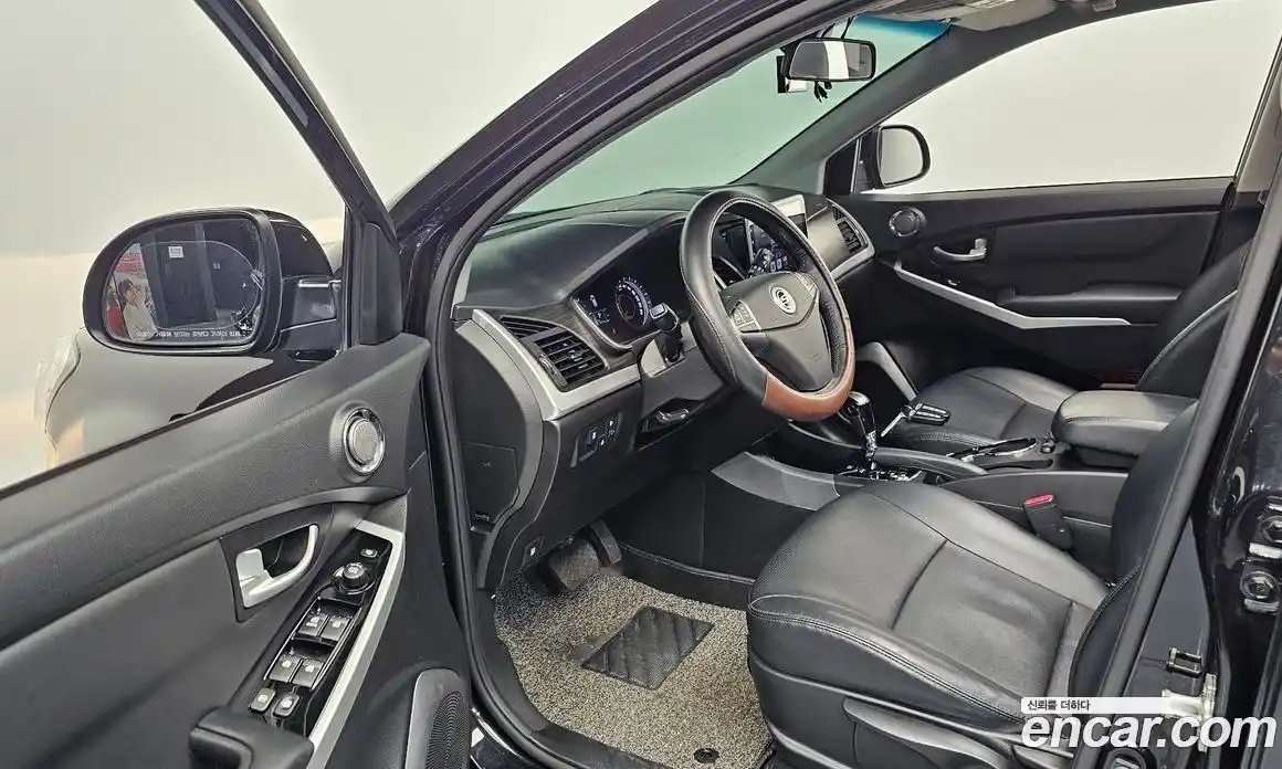 SsangYong Korando 2015 2.2 автомат (гидро), фото 13