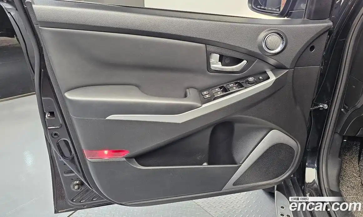 SsangYong Korando 2015 2.2 автомат (гидро), фото 14