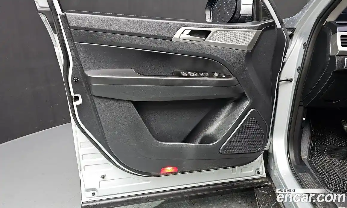 SsangYong Rexton 2018 2.2 автомат (гидро), фото 14