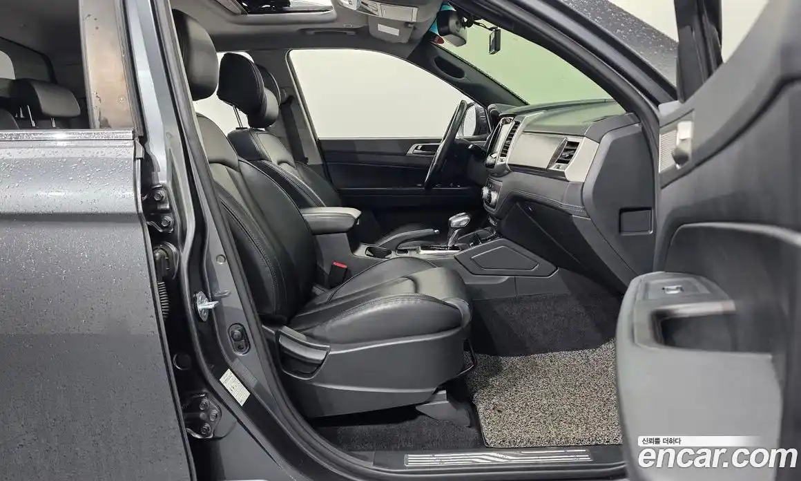 SsangYong Rexton 2018 2.2 автомат (гидро), фото 16