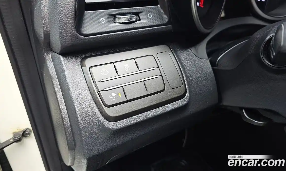 SsangYong TIBOLI 2016 1.6 автомат (гидро), фото 22