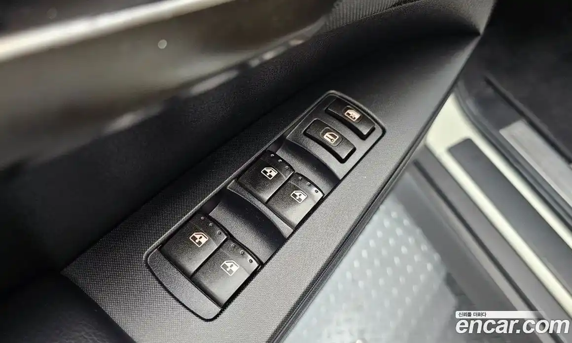 SsangYong Korando 2013 2.0 автомат (гидро), фото 16