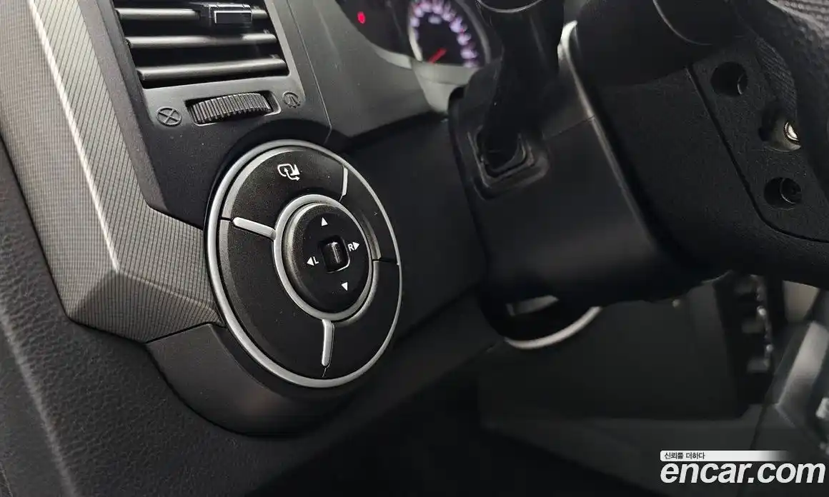 SsangYong Korando 2013 2.0 автомат (гидро), фото 17