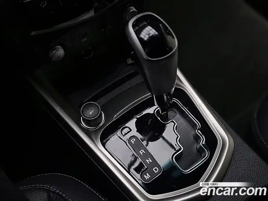 SsangYong TIBOLI 2016 1.6 автомат (гидро), фото 13