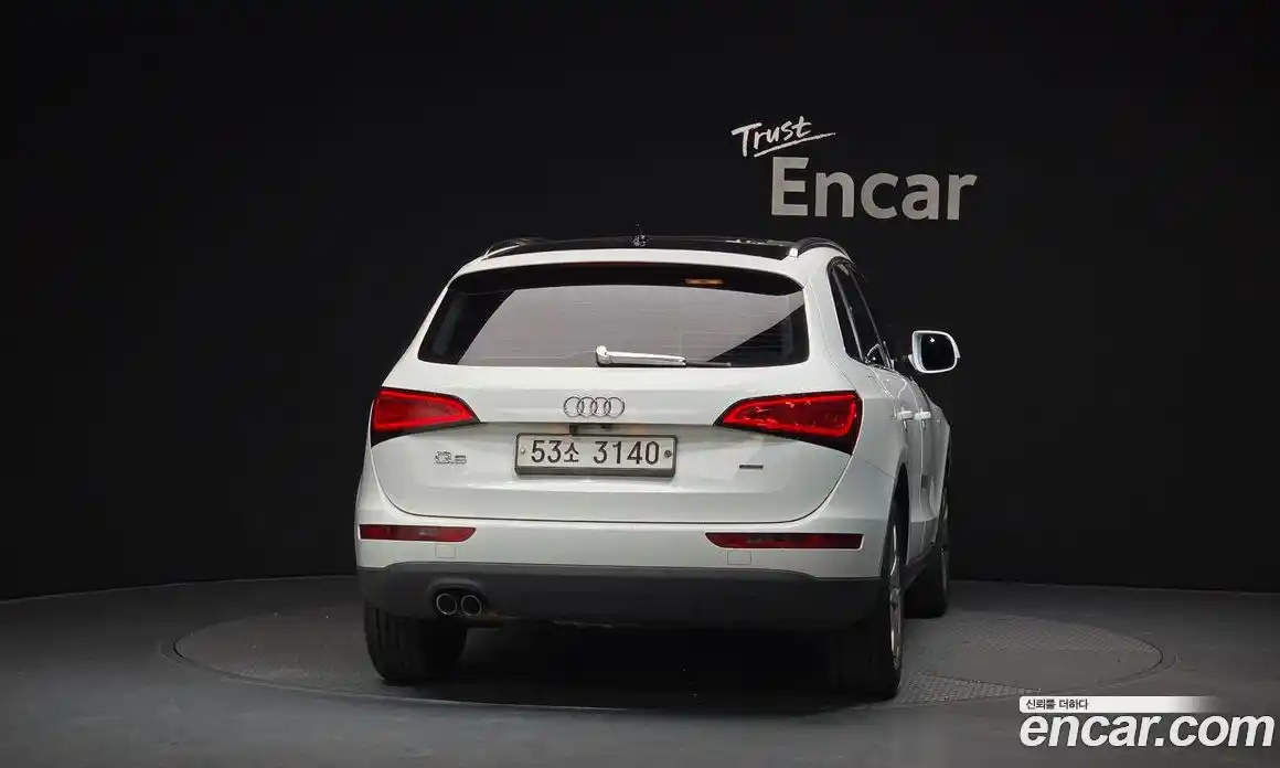 Audi Q5 2009 2.0 автомат (гидро), фото 4