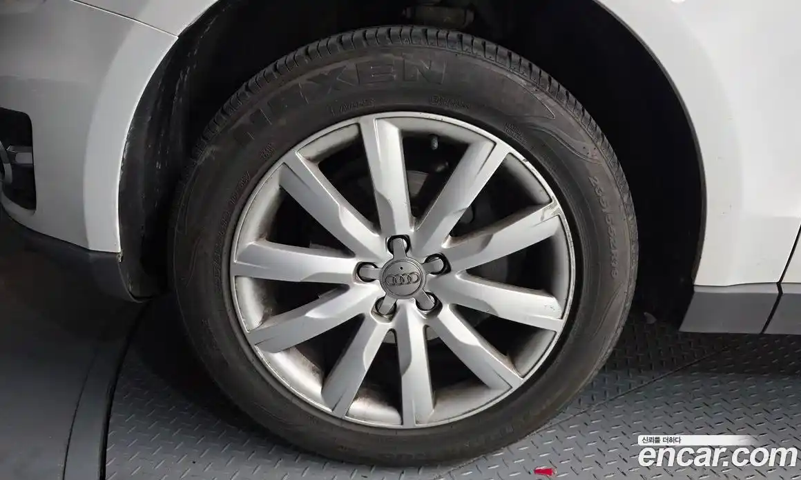 Audi Q5 2009 2.0 автомат (гидро), фото 5