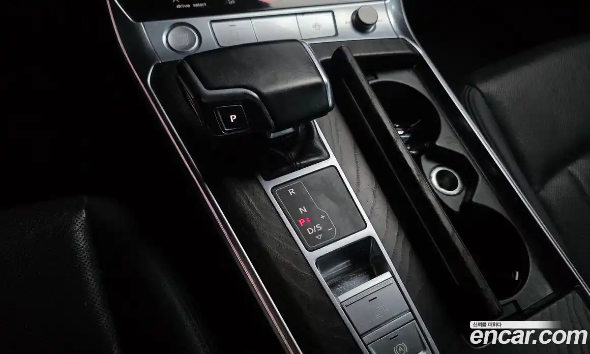 Audi A6 2020 2.0 автомат (гидро), фото 9