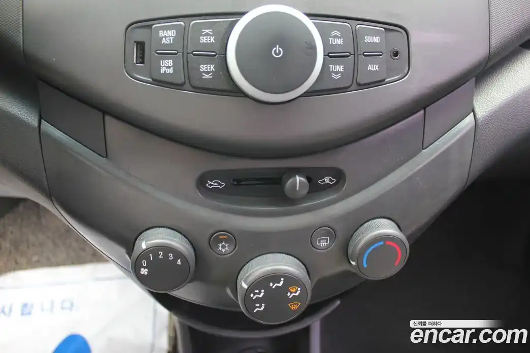 Chevrolet Spark 2011 1.0 автомат (гидро), фото 16