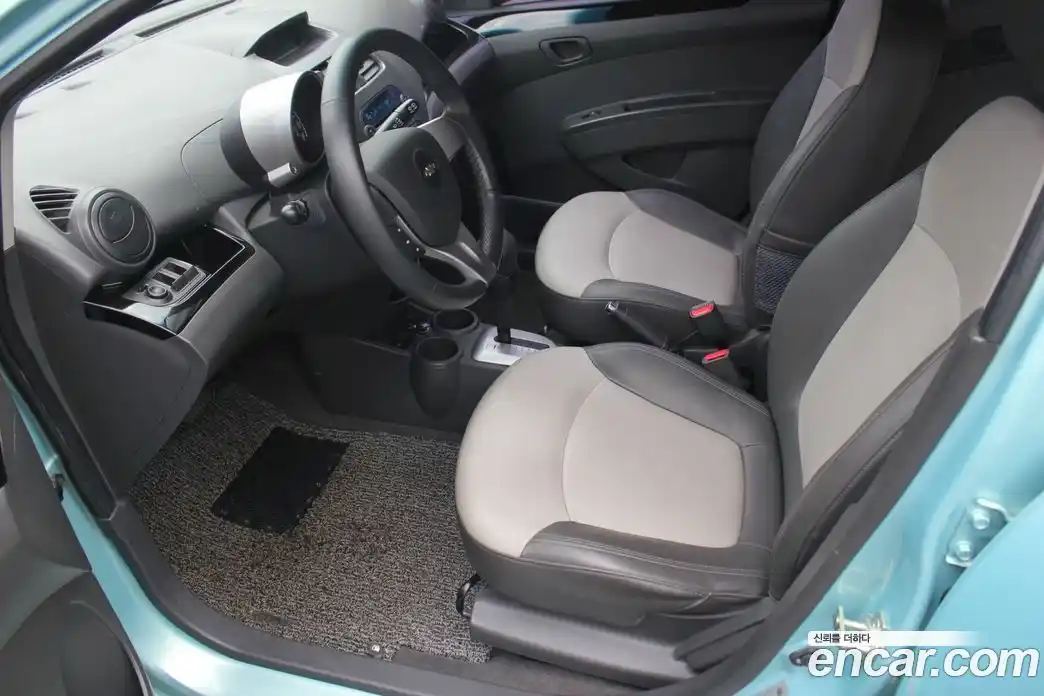 Chevrolet Spark 2011 1.0 автомат (гидро), фото 7