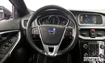 Volvo V40 2015 2.0 автомат (гидро), миниатюра 12