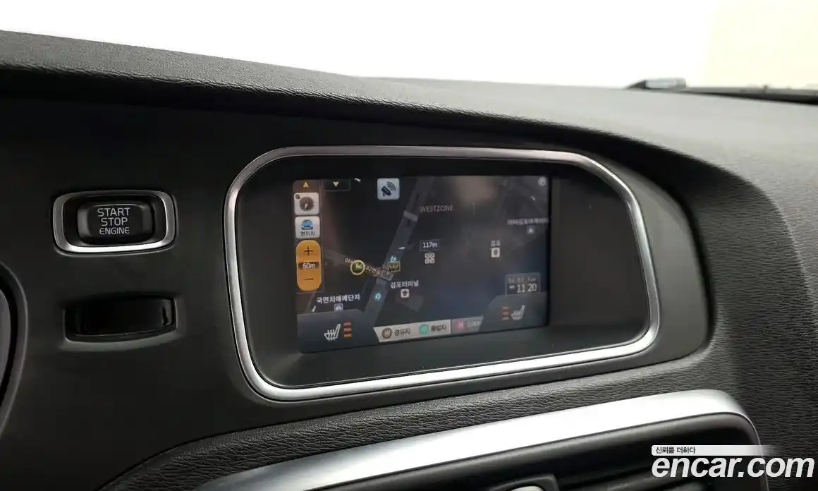 Volvo V40 2015 2.0 автомат (гидро), фото 13