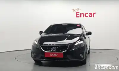 Volvo V40 2015 2.0 автомат (гидро), миниатюра 3