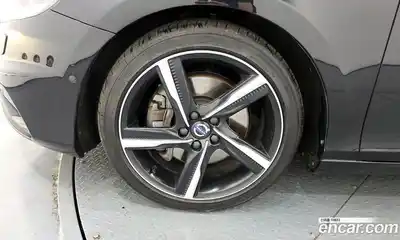 Volvo V40 2015 2.0 автомат (гидро), миниатюра 5
