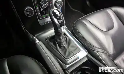 Volvo V40 2015 2.0 автомат (гидро), миниатюра 9