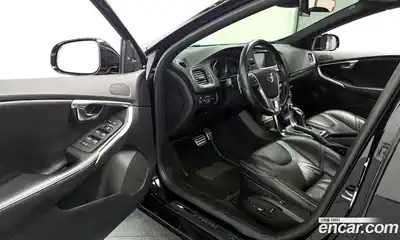 Volvo V40 2015 2.0 автомат (гидро), миниатюра 10