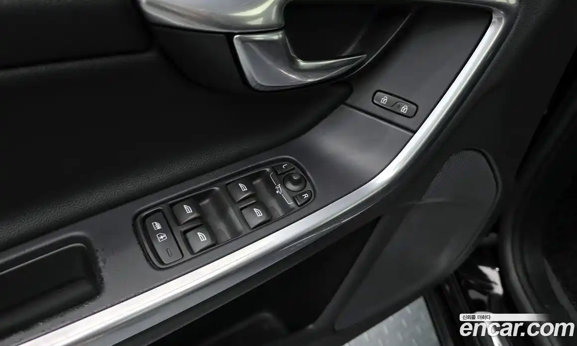 Volvo S60 2015 2.0 автомат (гидро), фото 15