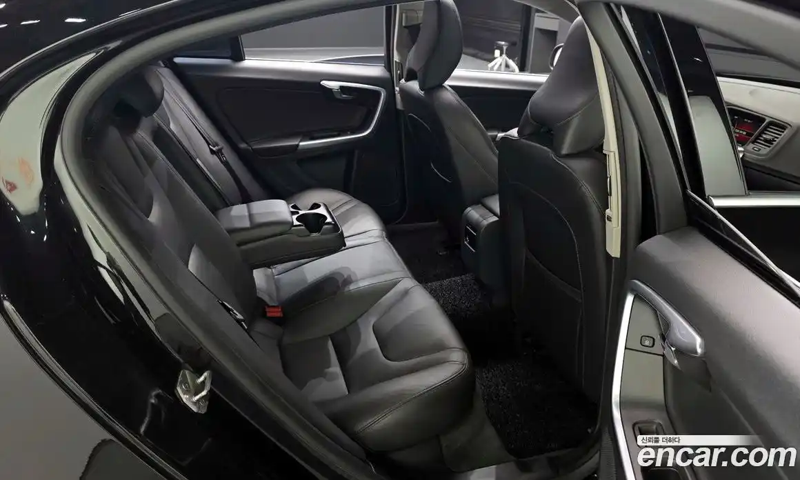 Volvo S60 2015 2.0 автомат (гидро), фото 20