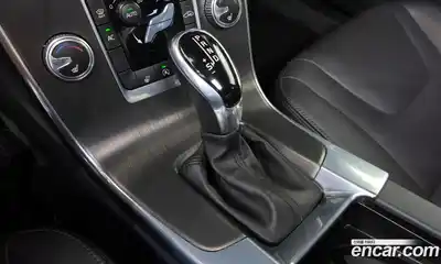 Volvo S60 2015 2.0 автомат (гидро), миниатюра 9