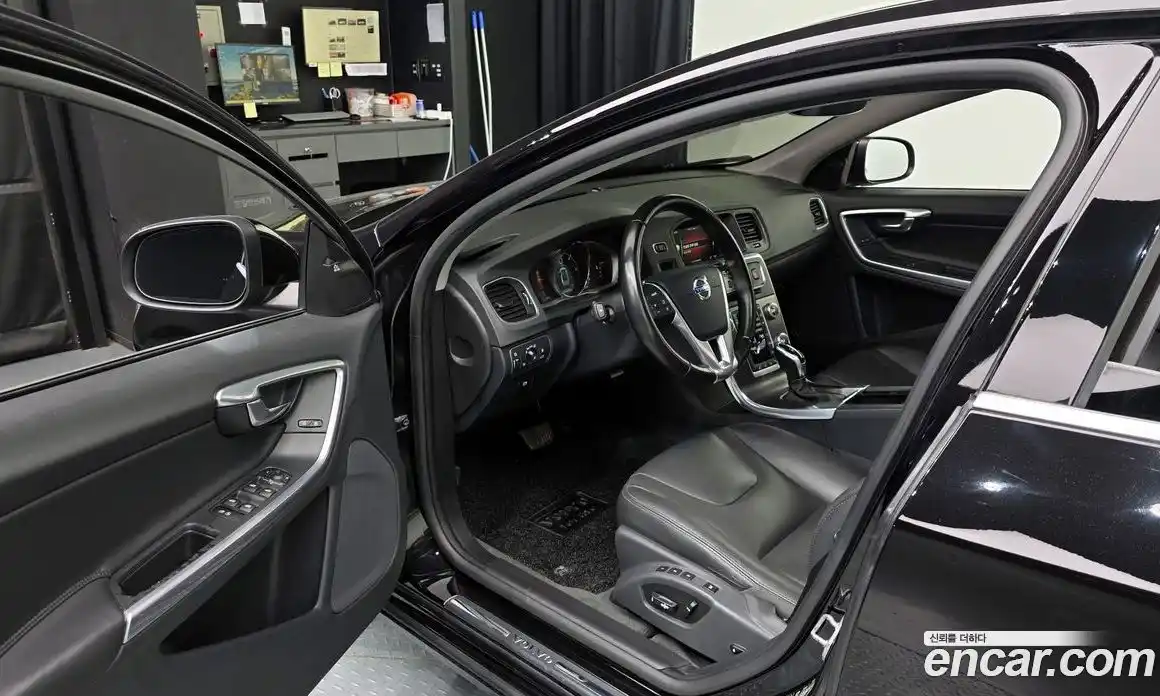 Volvo S60 2015 2.0 автомат (гидро), фото 10