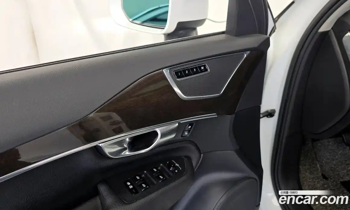 Volvo XC90 2017 2.0 автомат (гидро), фото 16