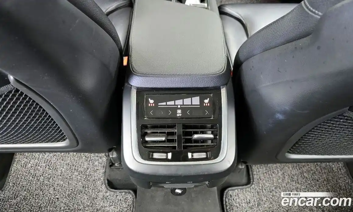 Volvo XC90 2017 2.0 автомат (гидро), фото 19