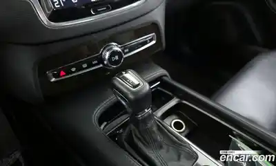 Volvo XC90 2017 2.0 автомат (гидро), миниатюра 9
