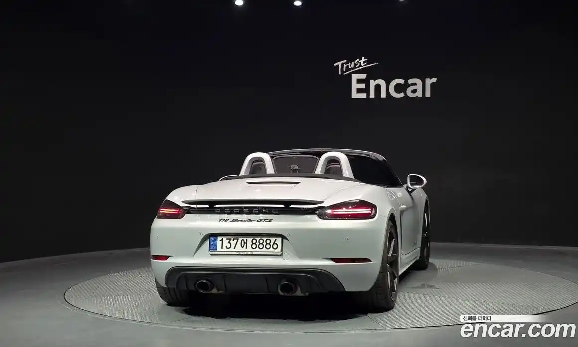 Porsche 718 2024 4.0 автомат (гидро), фото 4