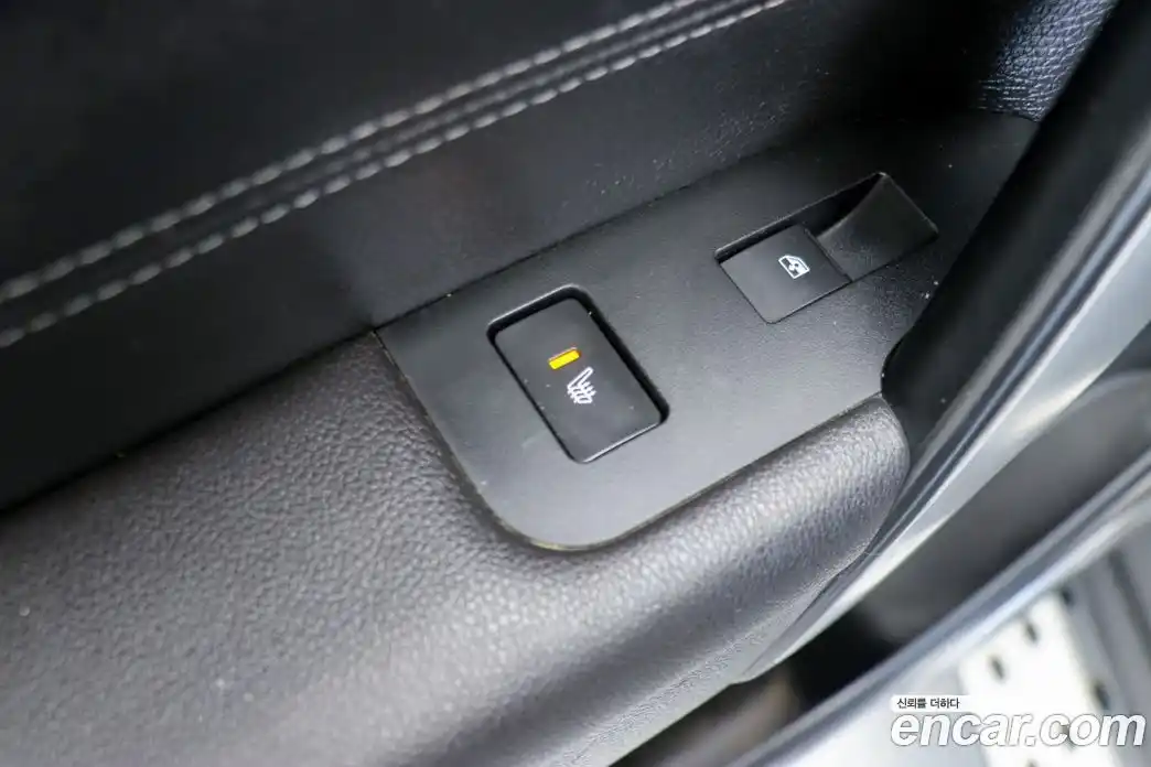 Chevrolet Captiva 2013 2.0 автомат (гидро), фото 16